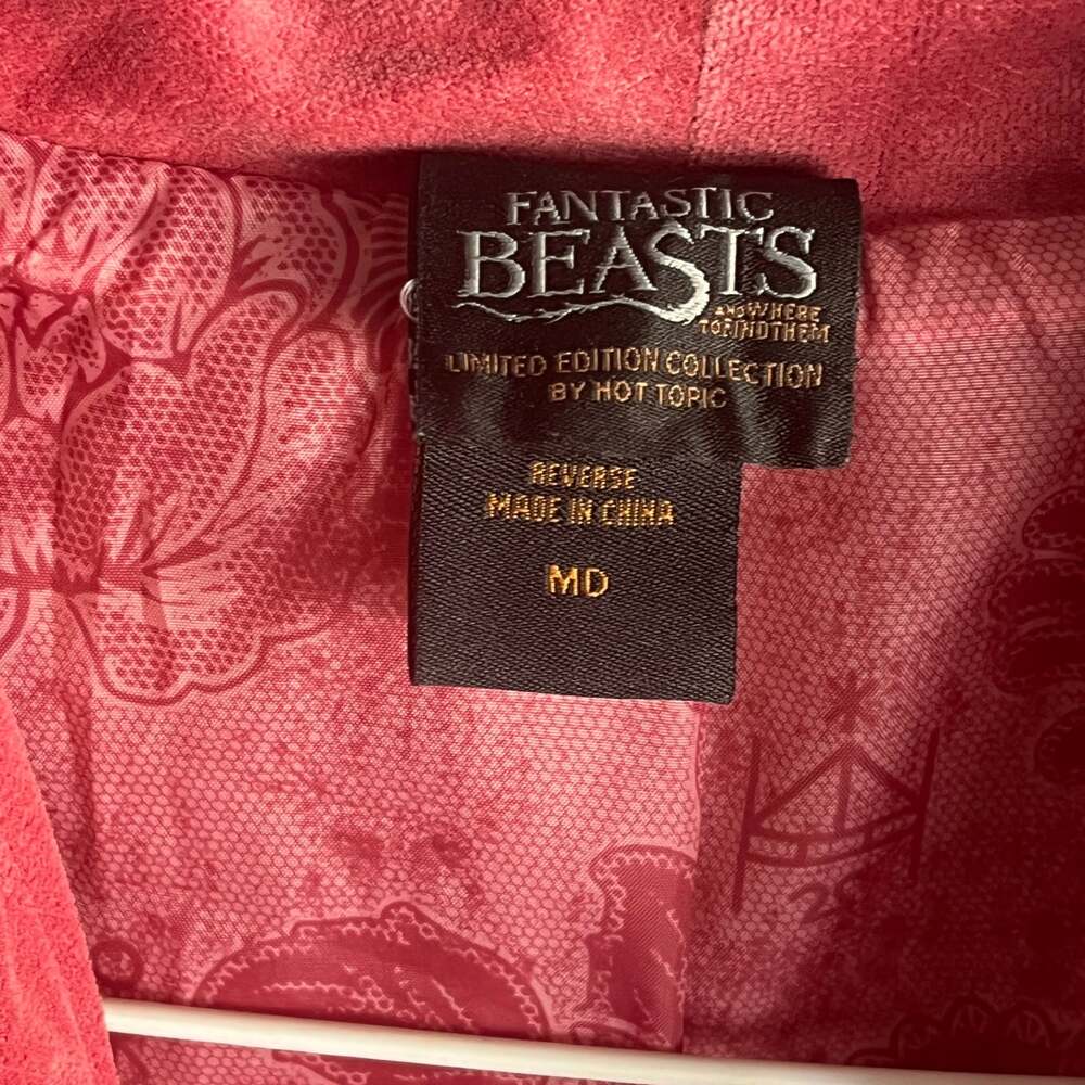 Fantastic Beasts Queenie Goldstein Pink Cosplay Coat Limited Edition - Picture 3 of 3